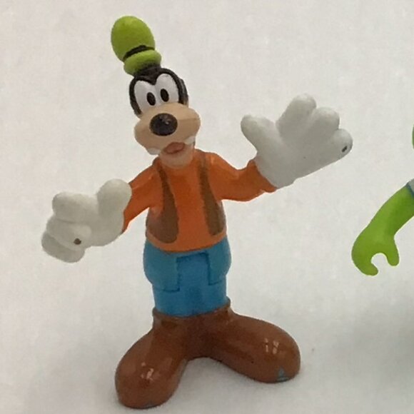 Disney Figurines Cake Toppers 3/$18 - Picture 5 of 8